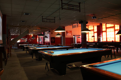 club 8 pool