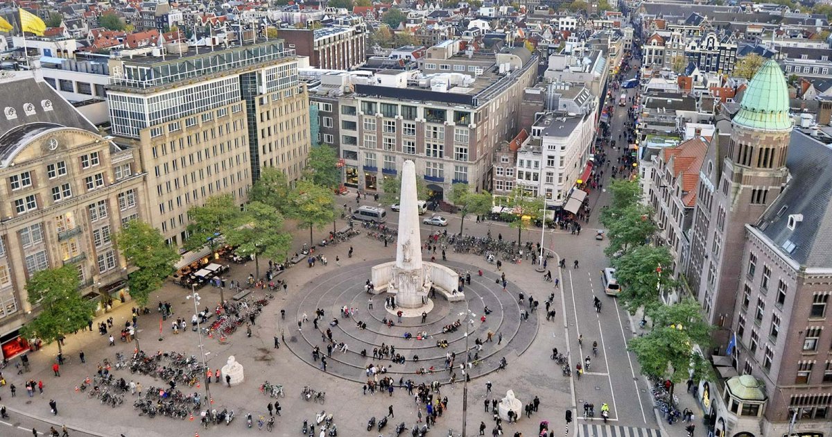 Dam square amsterdam