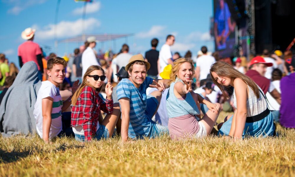 Residents Dutch Dutch residents want May 5 to be a public holiday - Amsterdam Daily ...