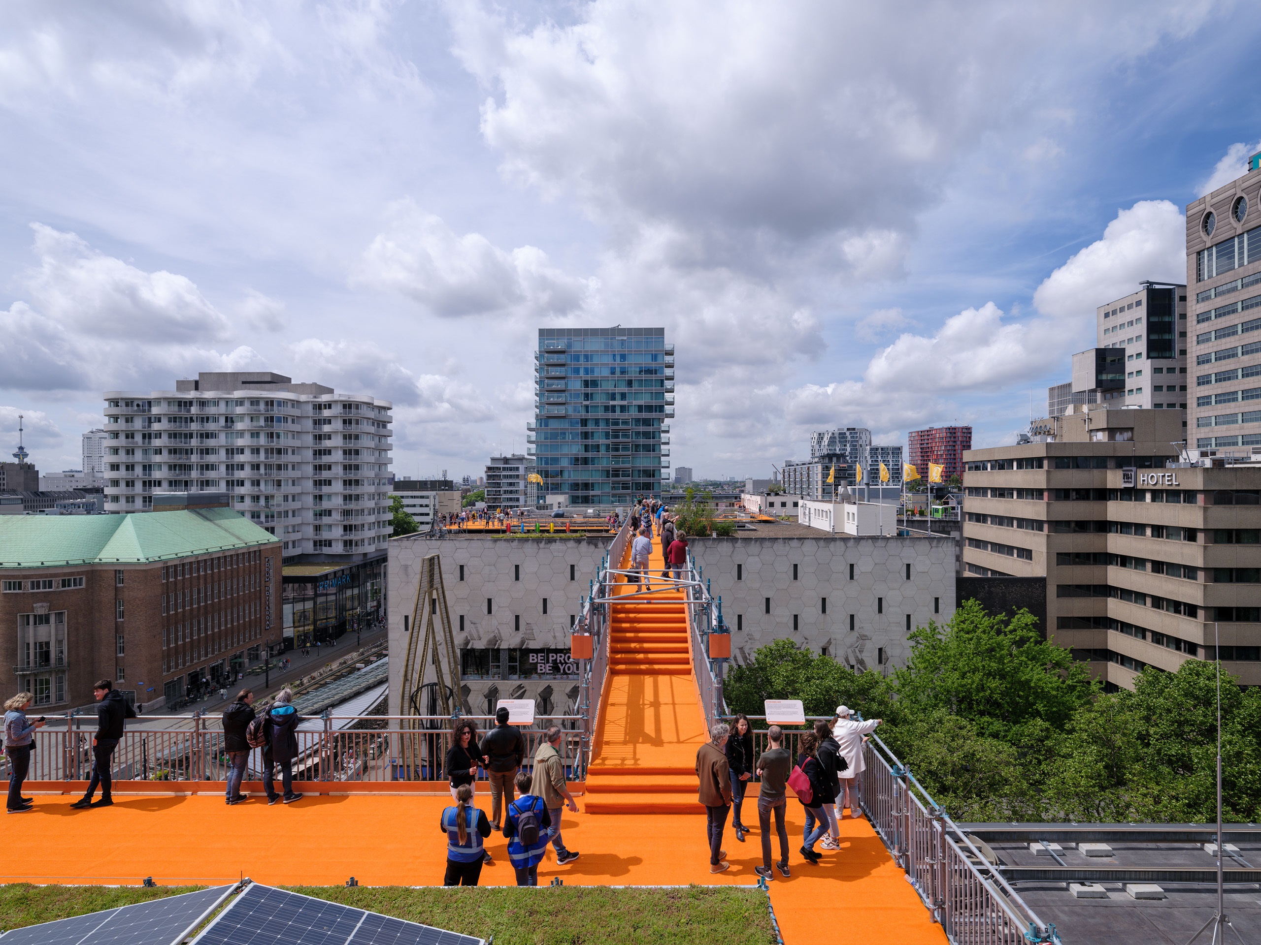 The Rotterdam Roof Walk has begun!