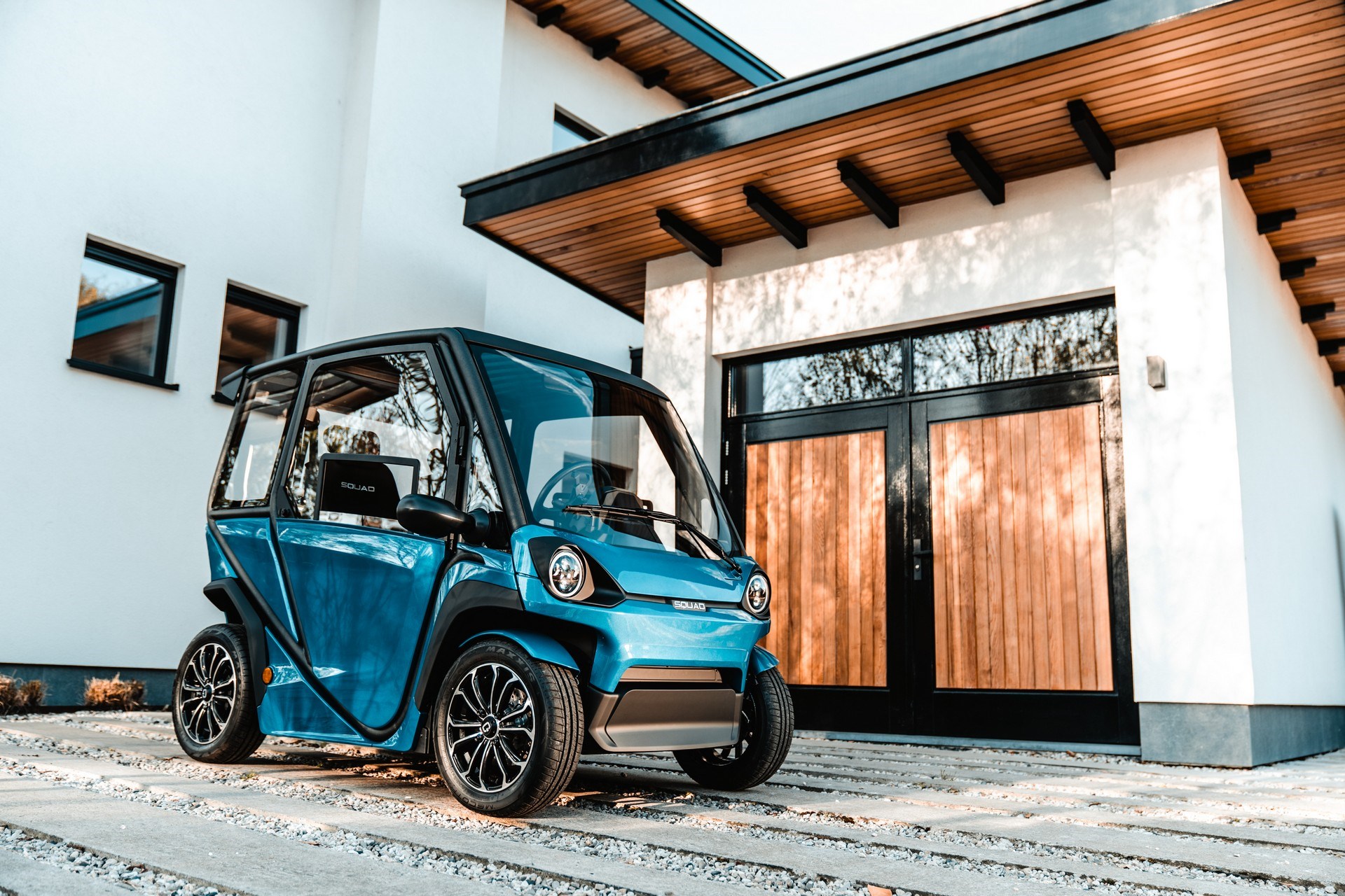 The Netherlands' solar-powered microcar: Squad Mobility