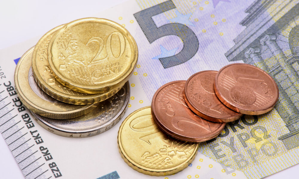 The minimum wage rises 10.15 in one go in the Netherlands Amsterdam