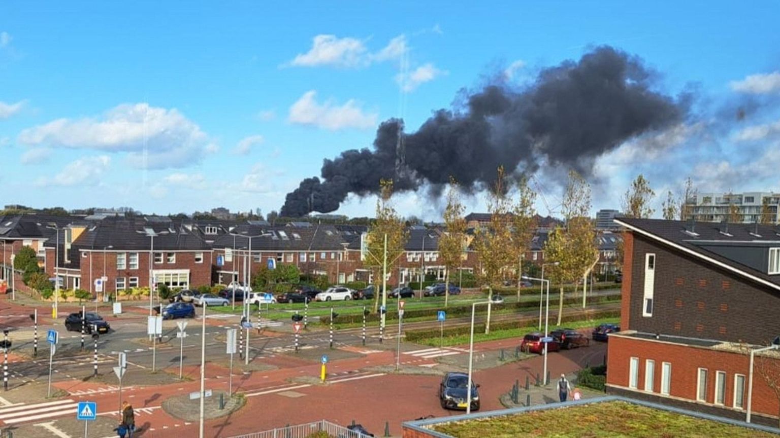 Warehouse on industrial estate in The Hague destroyed in fire