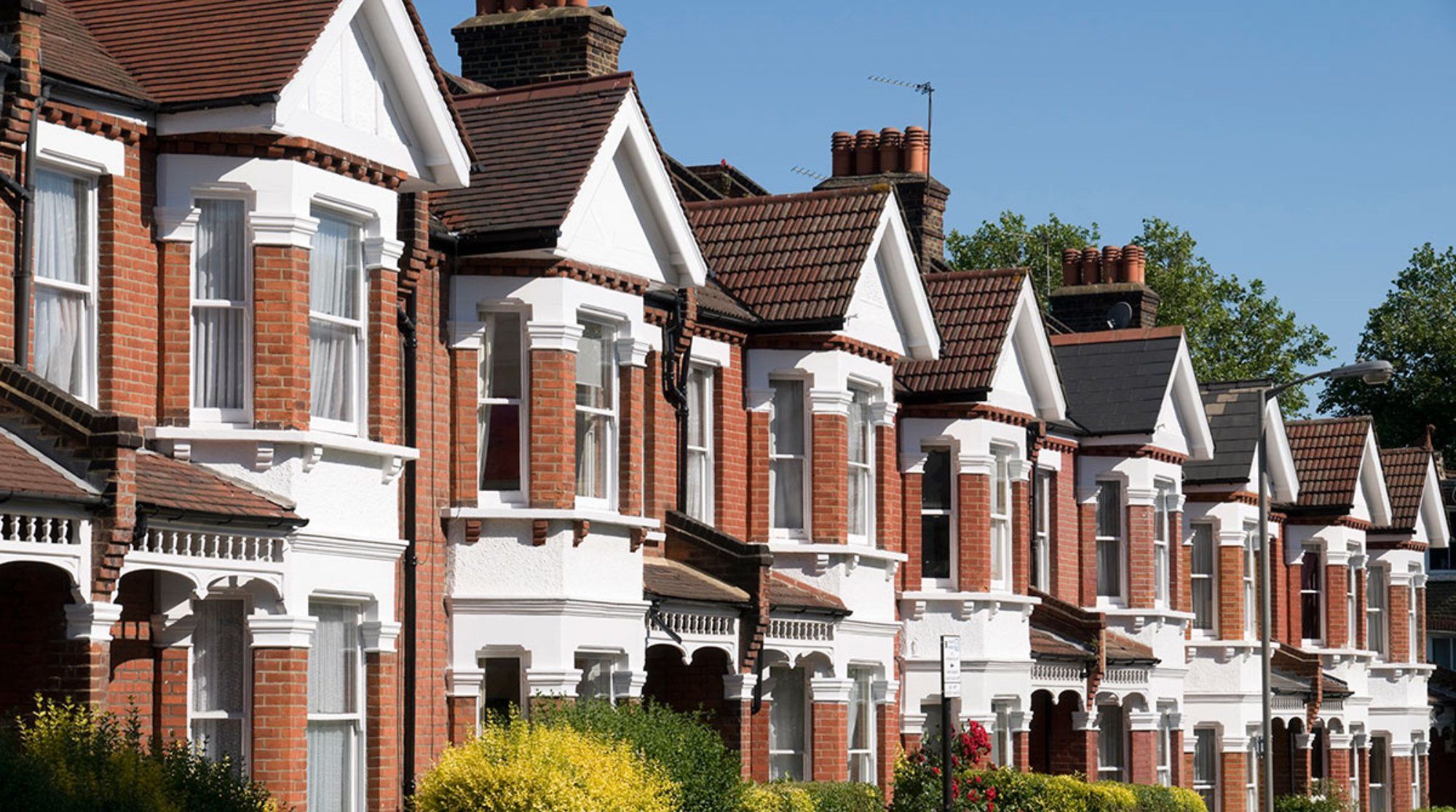 House prices in England recorded the sharpest drop in the last 14 years