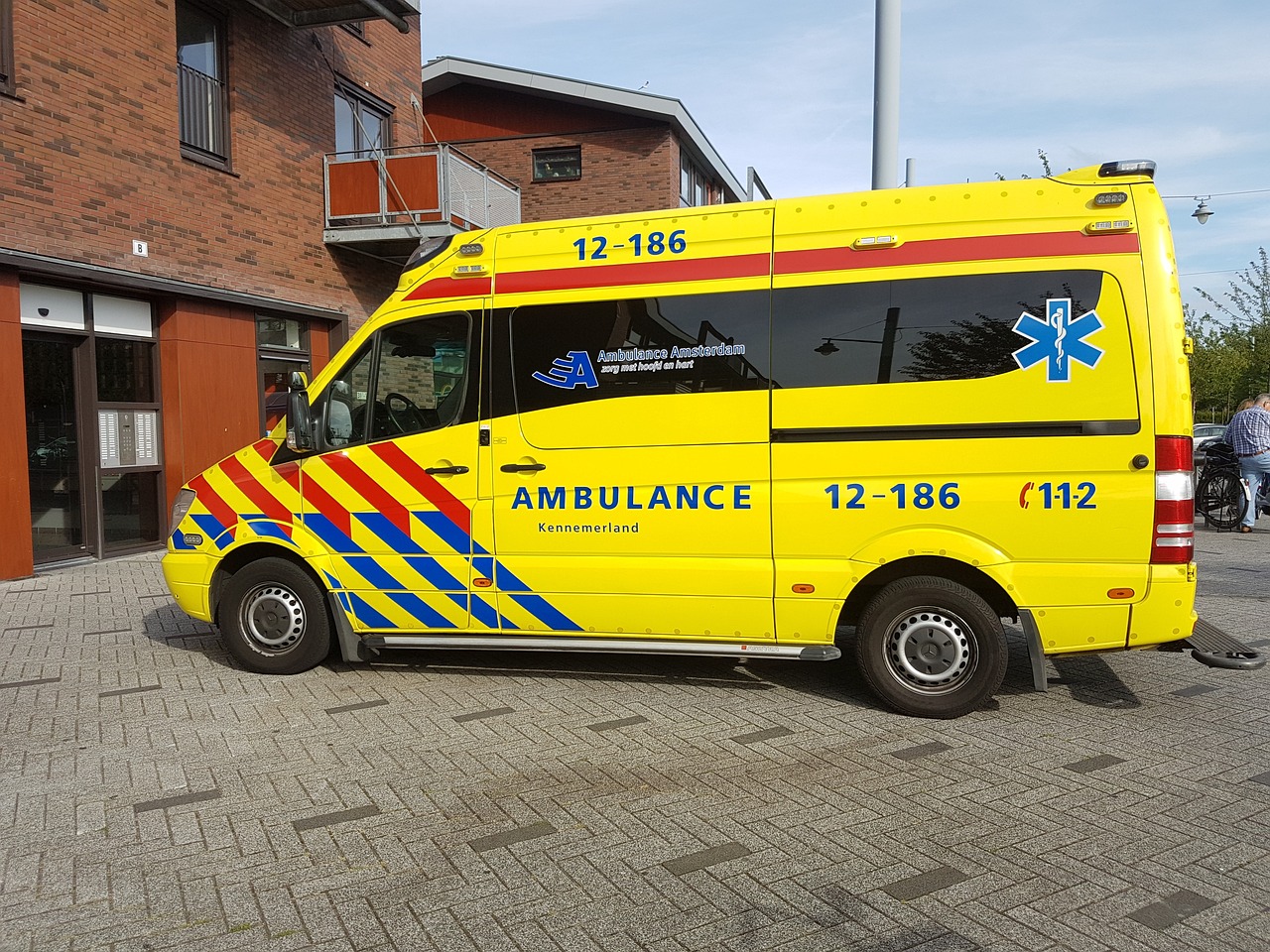 Stolen ambulance crashed into many vehicles in Utrecht perpetrator arrested