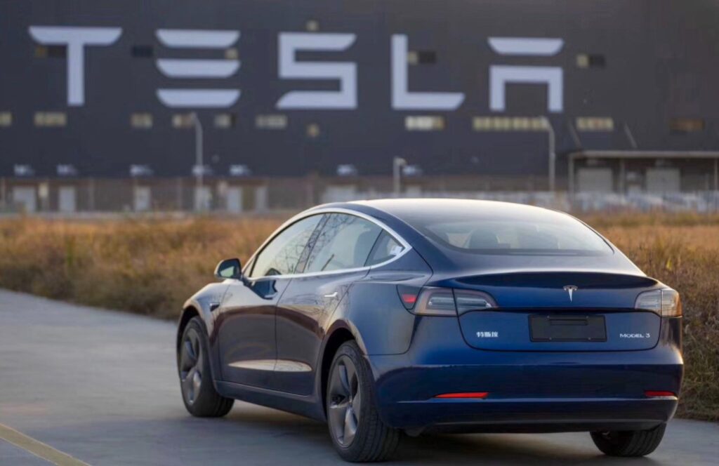 Tesla recalls more than 400000 cars