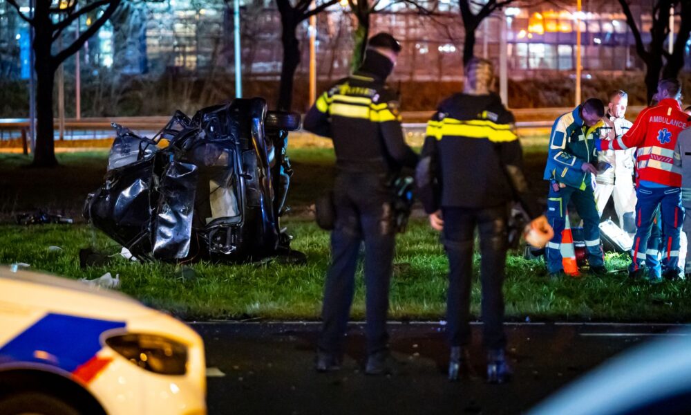 Three killed and seriously injured in a car crash in Rotterdam ...