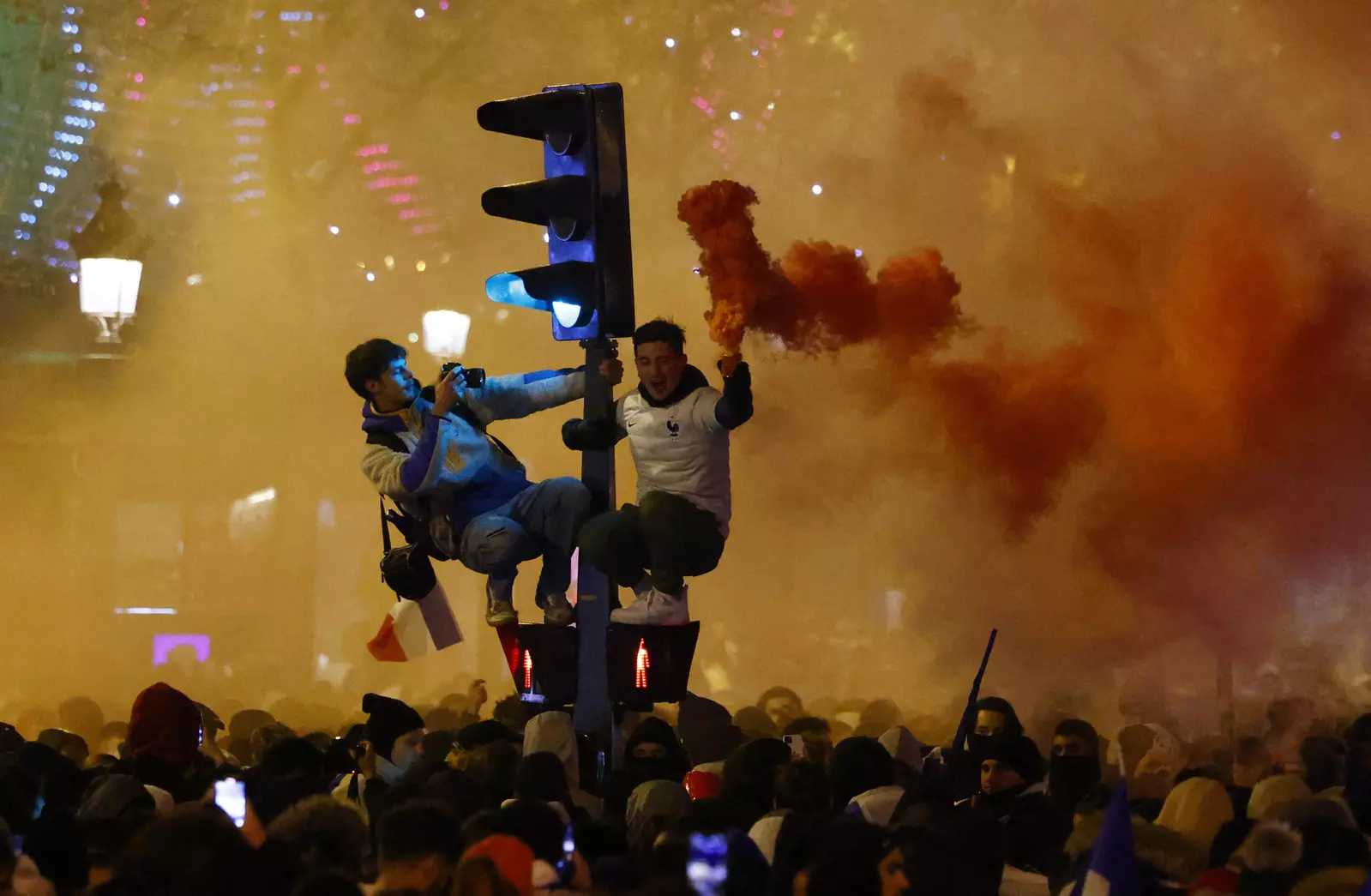 World Cup riot in France Dozens of people detained