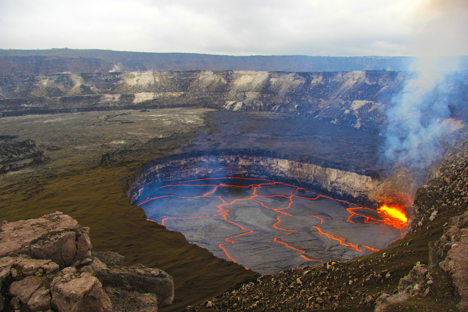 Kilauea Volcano in Hawaii is back in action