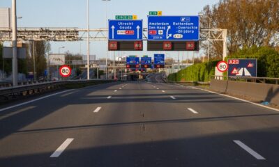 Pedestrian hit by police car on A20 motorway in Rotterdam dies