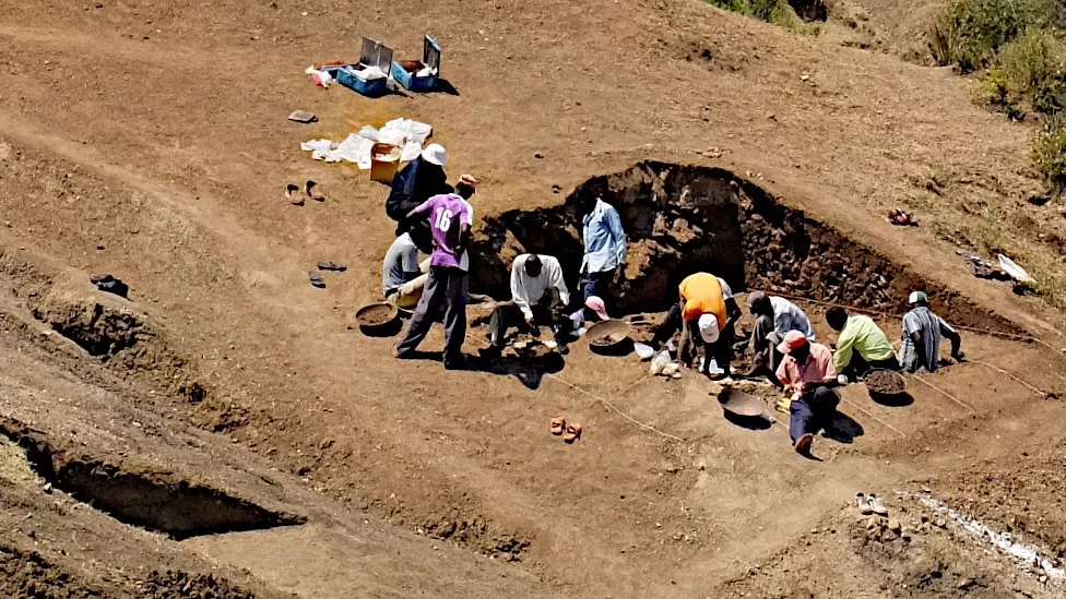 Ancient stone tools observed in Kenya made by using early human beings