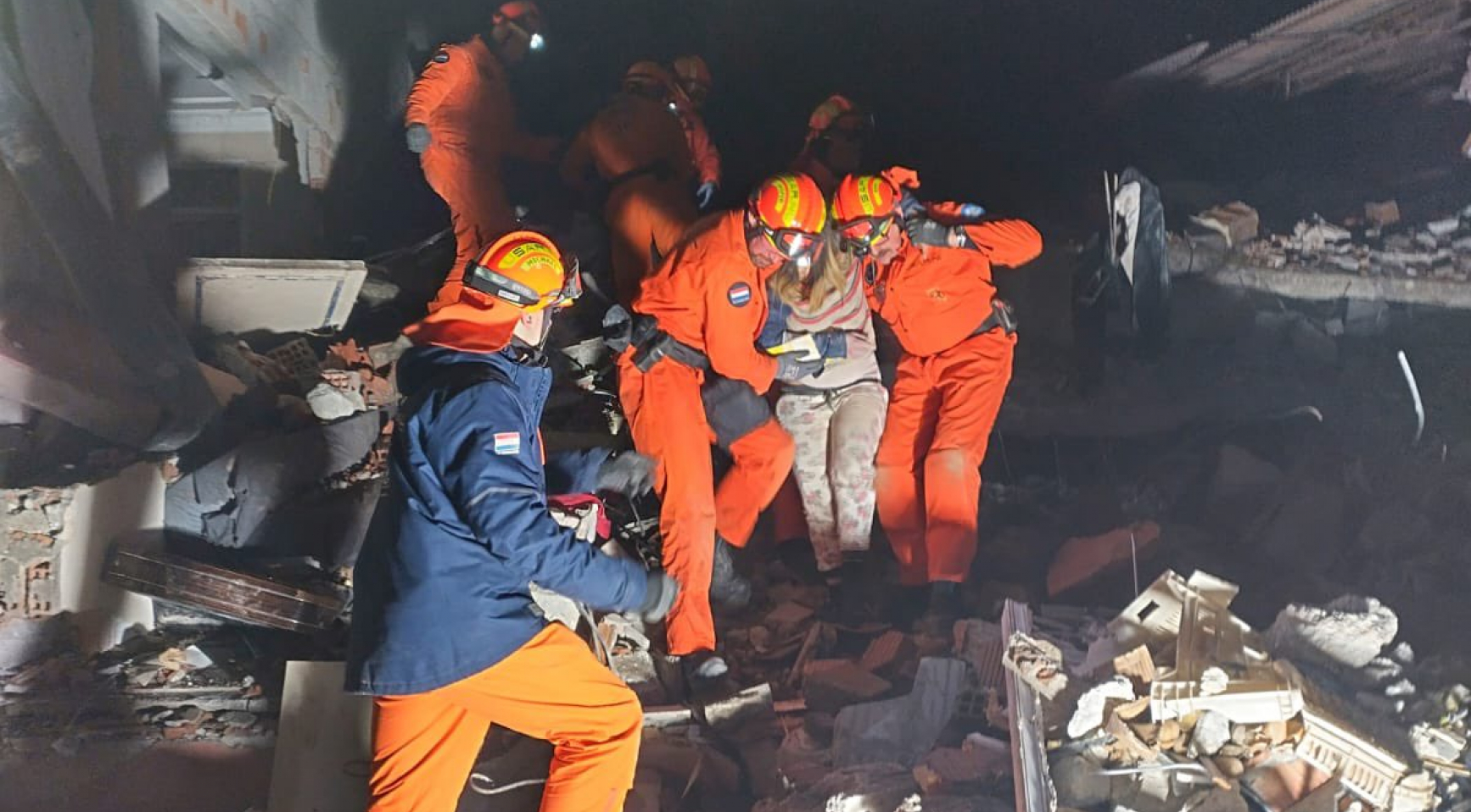 Dutch earthquake relief team USAR leaves the area