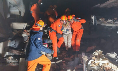 Dutch search and rescue team USAR rescues a child after 106 hours