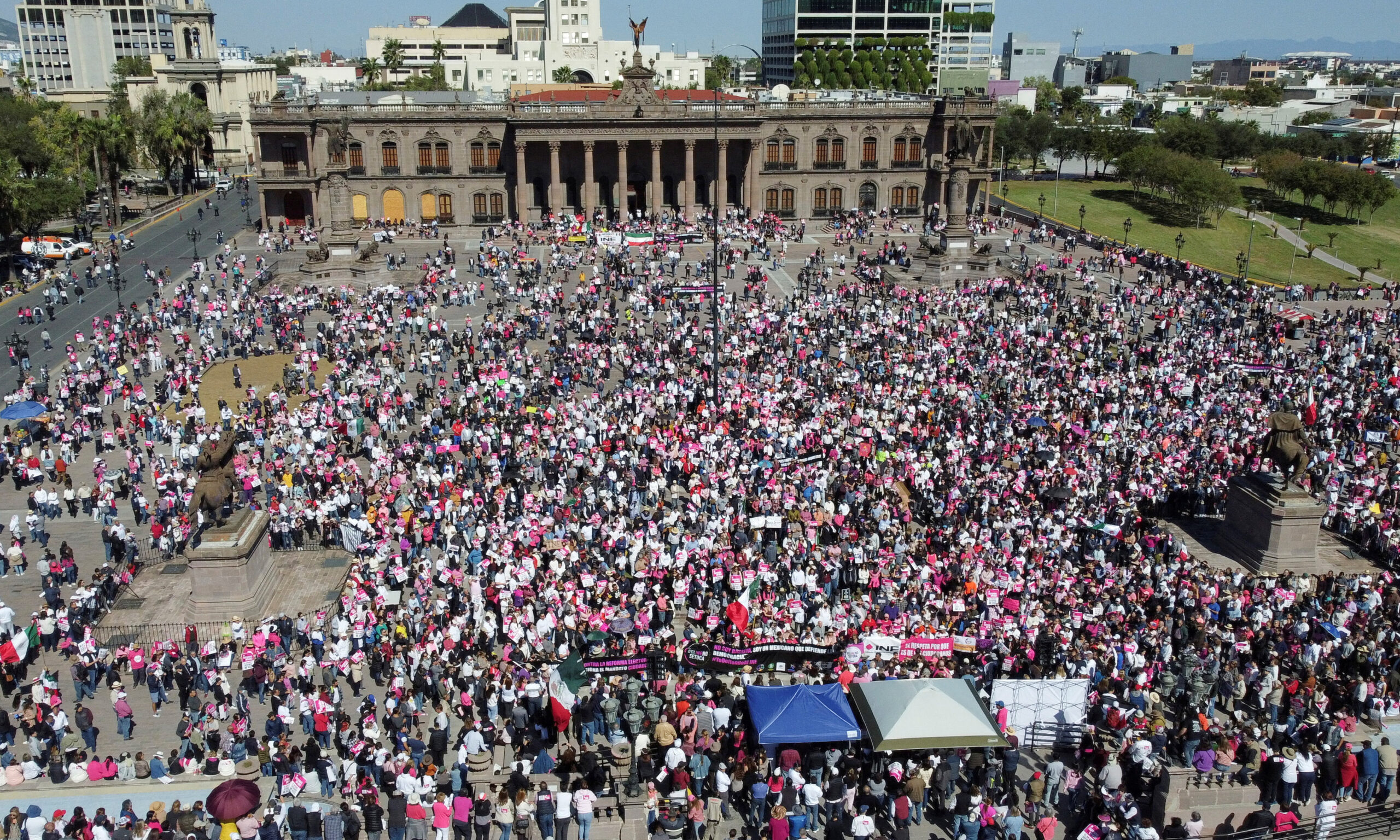 Massive protest in Mexico