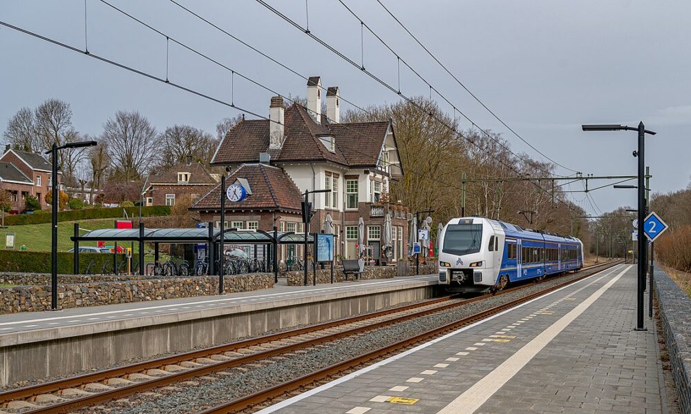 nederlandse-spoorwegen-ns-selected-the-netherlands-favorite-train