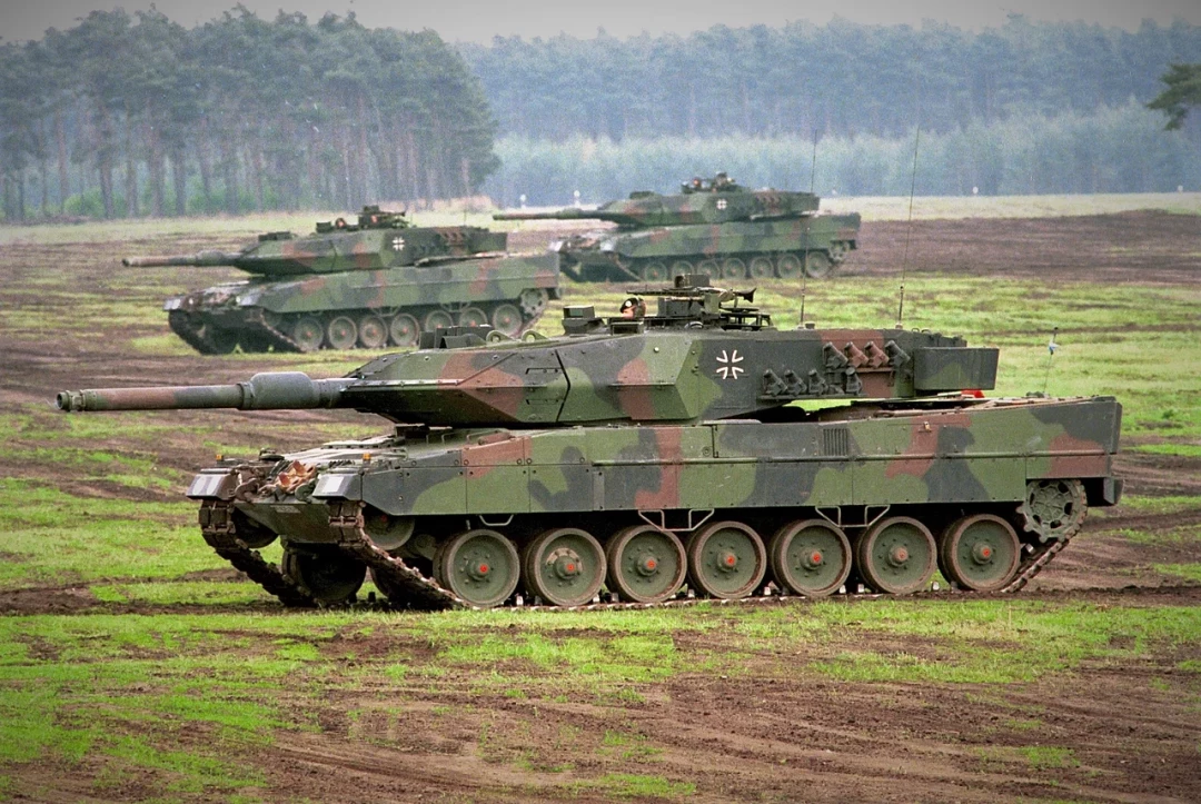 Poland First Leopard tanks will go to Ukraine in March