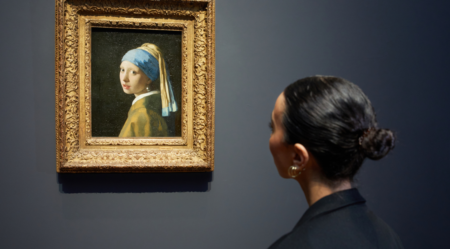 Rijksmuseums Vermeer exhibition began and Girl with a Pearl Earring will remain there through March 30