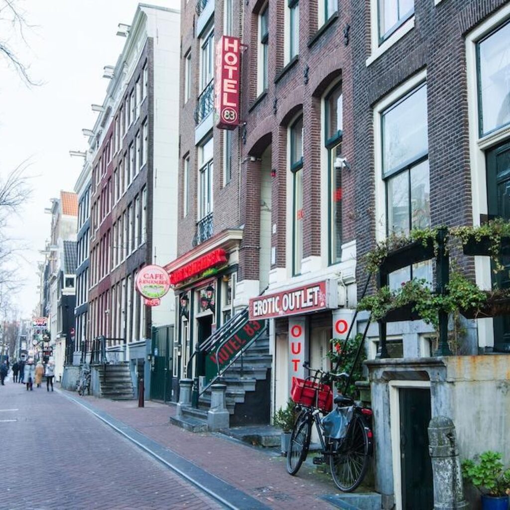 Red Light District Amsterdam Hotels red-light-district-amsterdam-hotels