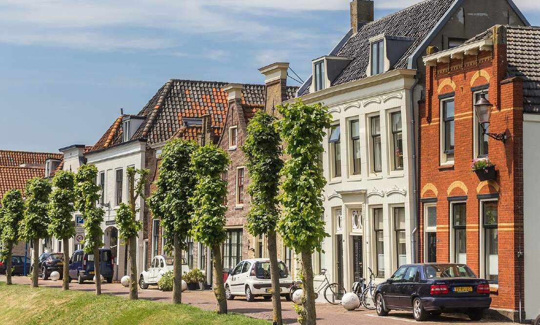 Housing prices in the Netherlands continue to fall