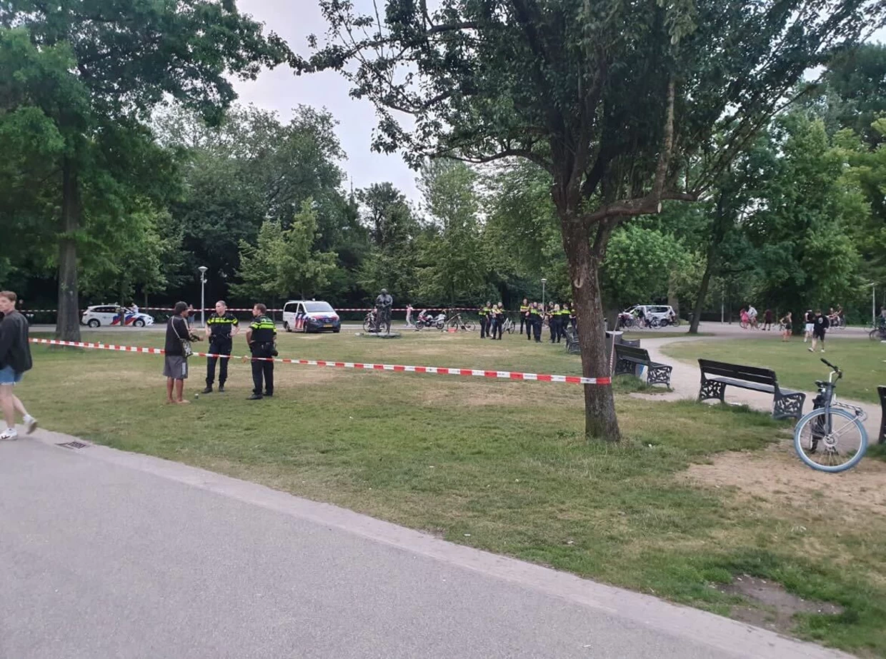 Injured in stabbing in Vondelpark 48 year old suspect arrested