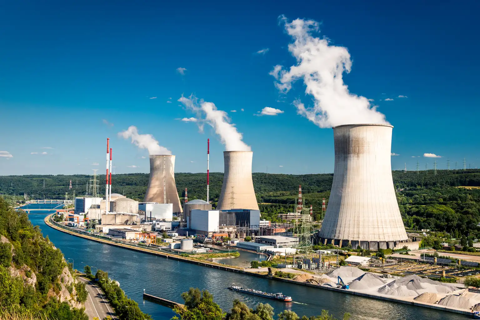 Netherlands negotiating with three companies to build new nuclear power plants