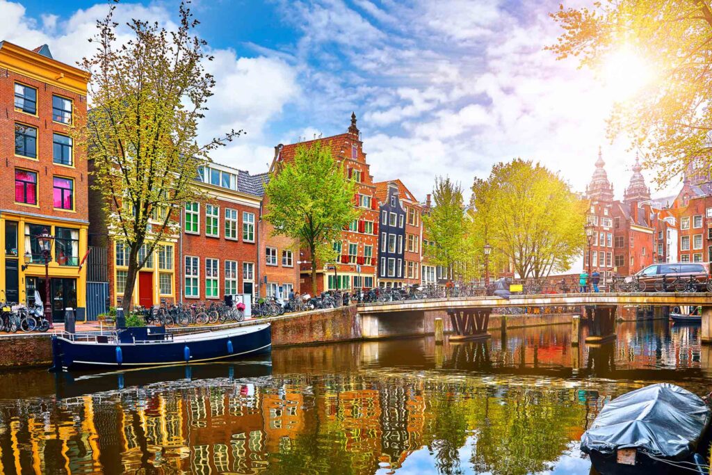 weather in Amsterdam in July 1